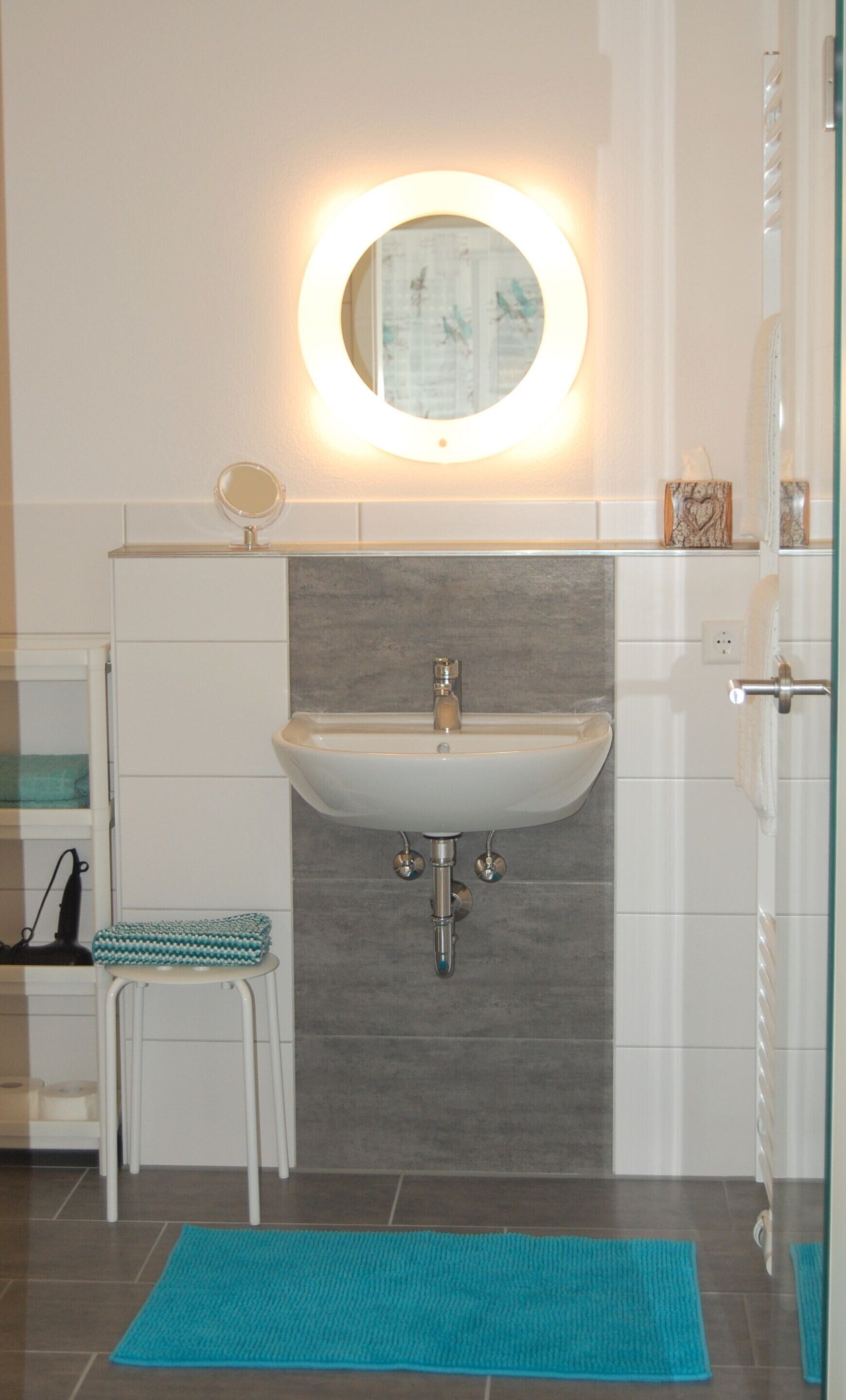 Suite, terrasse | Salle de bain