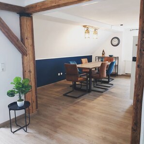 Departamento familiar, baño privado | Alimentos y bebidas