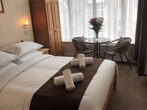 Free WiFi, bed sheets