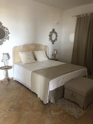 Deluxe Double Room, City View (Gold) - B&B Le Ginestre (Fasano)