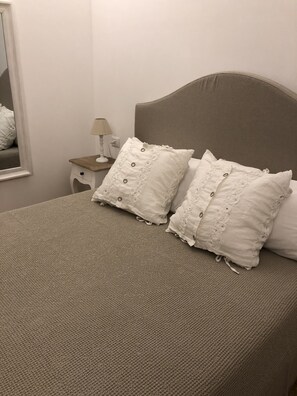 Habitación doble panorámica, vista a la alberca (Stanza 1) | Decoración personalizada, muebles diferentes y wifi gratis 