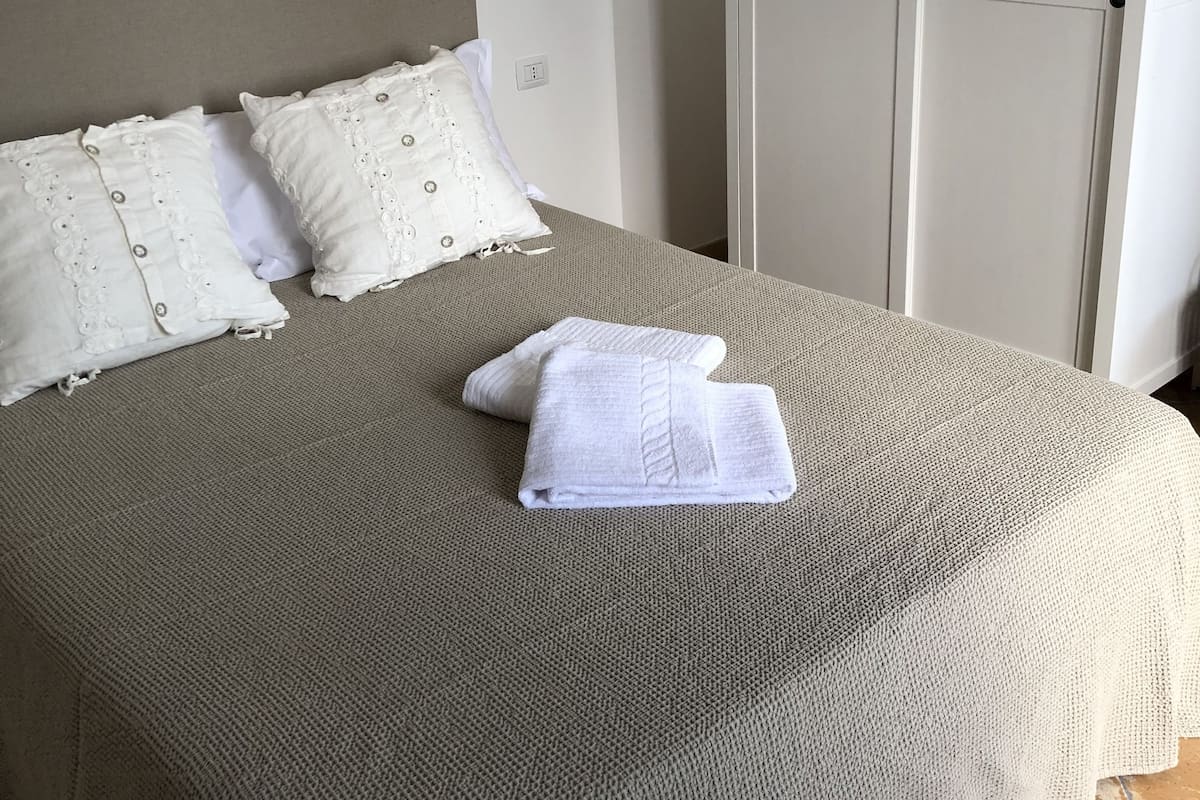 Wi-Fi gratuit, décoration personnalisée, ameublement personnalisé