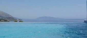 Villa mit eigenem Pool - endlosen Blick aufs Meer / Bergblick - Villa Di Capri