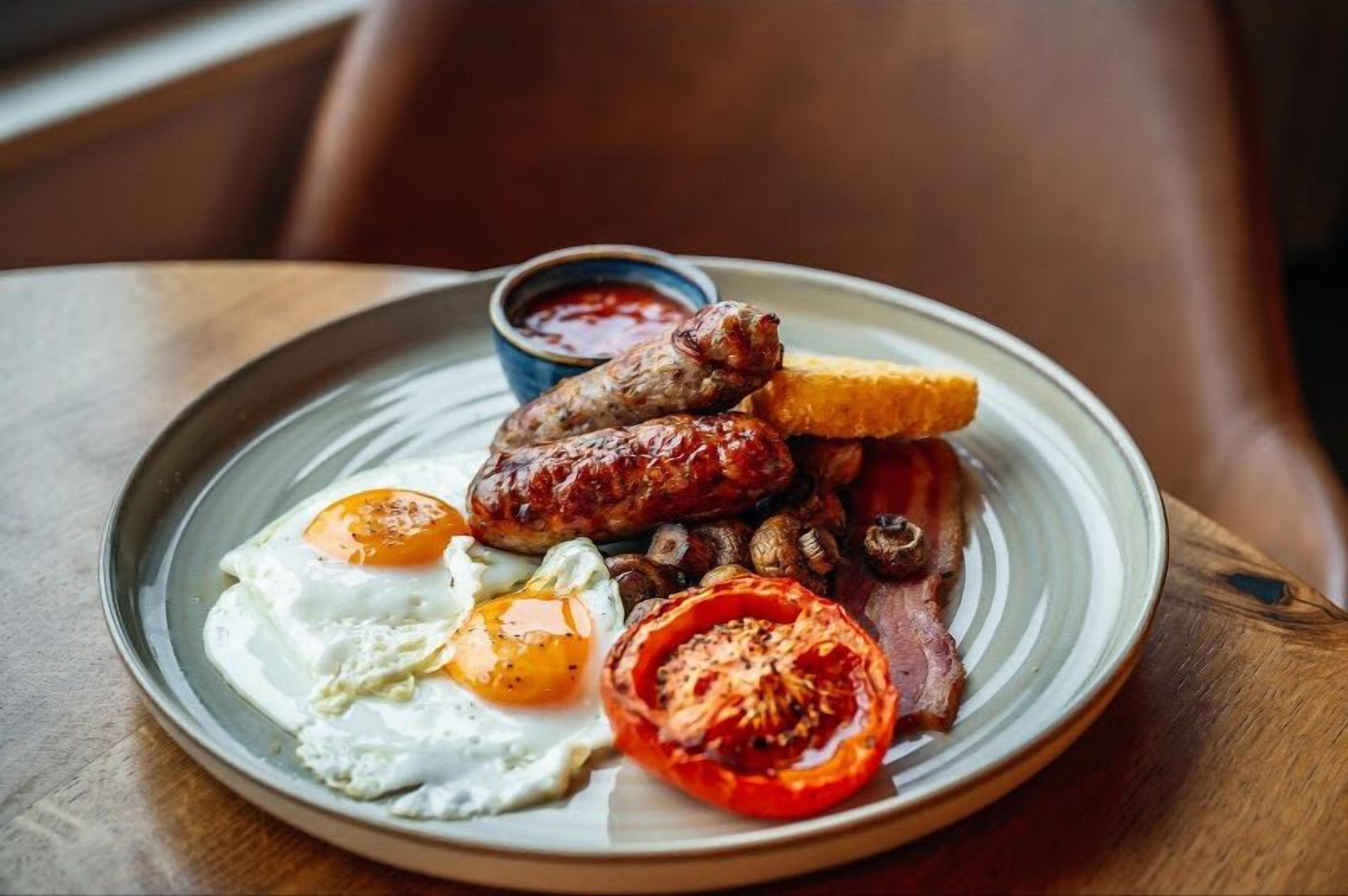 Photo - Crown & Punchbowl