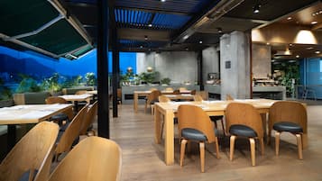 Daily buffet breakfast (COP 66000 per person)