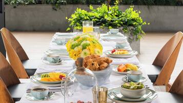 Dagelijks ontbijtbuffet (toeslag)