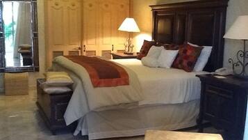 Superior Condo, Balcony, Garden View | Premium bedding, in-room safe, soundproofing, iron/ironing board