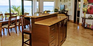 In-room dining - Luna Encantada By Your Best Getaway (Playa del Carmen)