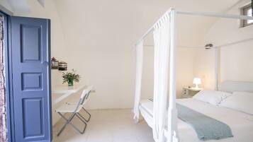 Pengeskab på værelset, skrivebord, strygejern/strygebræt, gratis Wi-Fi