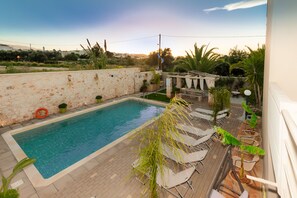 Pool - Massive Luxury Villa*private heated pool*Perfect 4 large groups up to 16 guests (Καλαθάς)