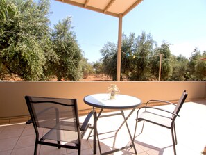 Outdoor dining - Massive Luxury Villa*private heated pool*Perfect 4 large groups up to 16 guests (Καλαθάς)