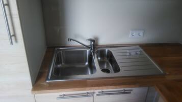 Apartment | Private kitchen | Fridge, microwave, oven, stovetop