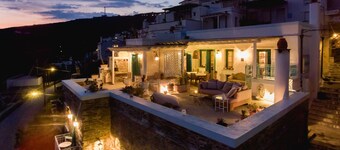Pano Spiti - Artful Home with Sea View 