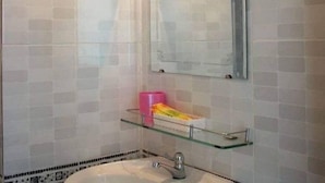 Unclassified image, 3 of 20, button - Ngoc Dung Hotel (Tan An)