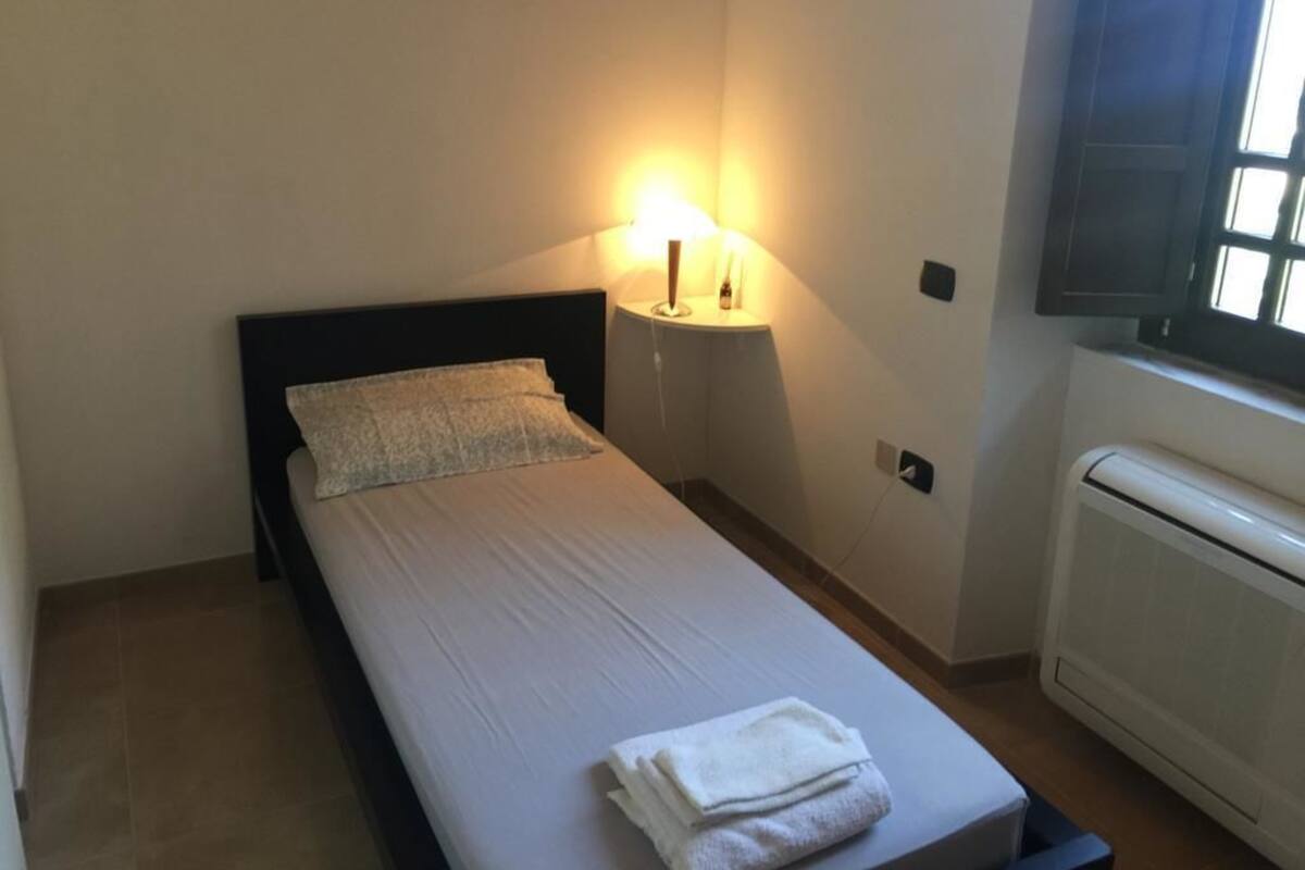 Bed sheets, wheelchair access