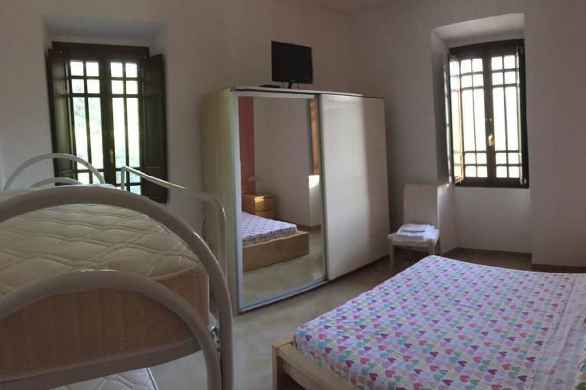 Bed sheets, wheelchair access