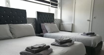Encore Rooms