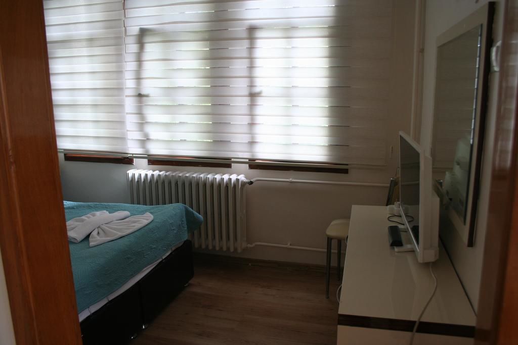 In-room safe, free WiFi