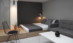Deluxe Studio | Desk, laptop workspace, iron/ironing board, free WiFi - Temple Apartments (Belgrade)
