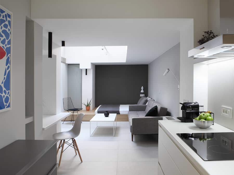 Bureau, espace de travail pour ordinateur portable