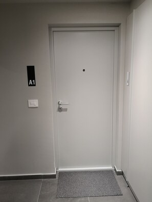 Interior entrance - Temple Apartments (Belgrade)