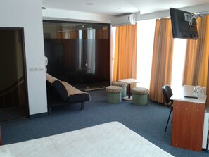 Minibar, Wi-Fi gratuit, draps fournis