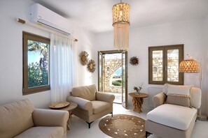 テレビ、DVD プレーヤー、ステレオ