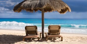 Beach - TUNNICH (Cancun)