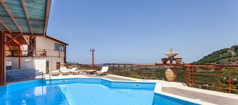 VILLA HERA/ESTATE KARES