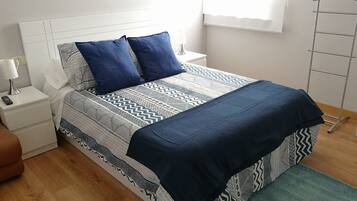 3 bedrooms, iron/ironing board, WiFi