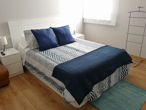 3 makuuhuonetta, silitysrauta/-lauta, Wi-Fi