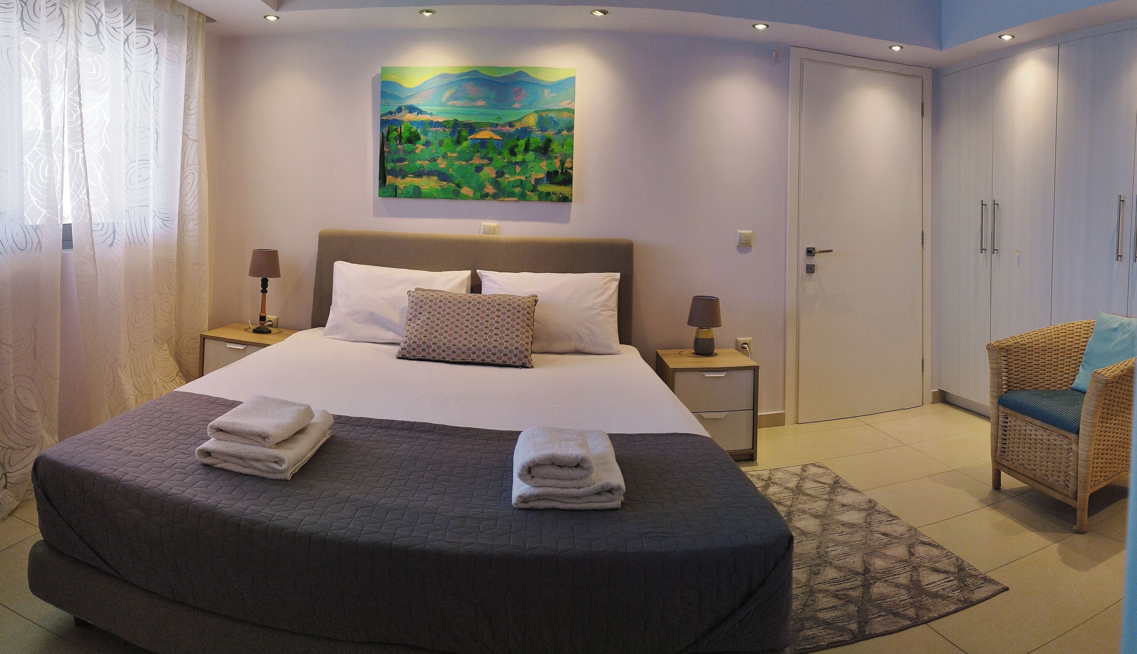 2 chambres, fer et planche à repasser, Wi-Fi gratuit, draps fournis