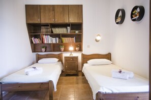 4 habitaciones, tabla de planchar con plancha, cuna de viaje y wifi