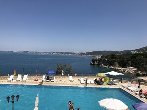 Seasonal outdoor pool, pool umbrellas - Dianas Home (Orikum)