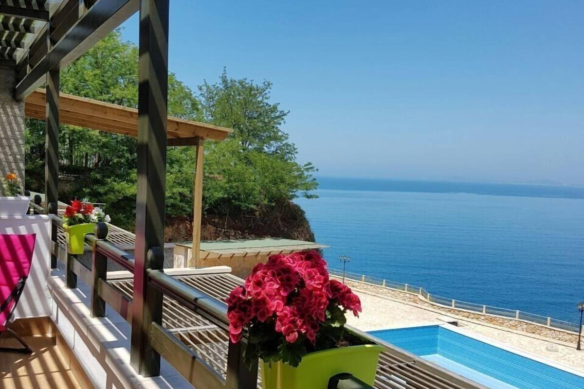 Deluxe House, Sea View | Terrace/patio