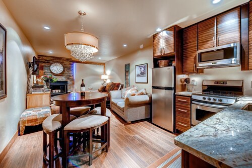 Cedars Lodge Condos by CRMR