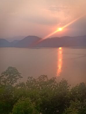 Front of property - Begnas Lake Front Guest House (Lekhnath)