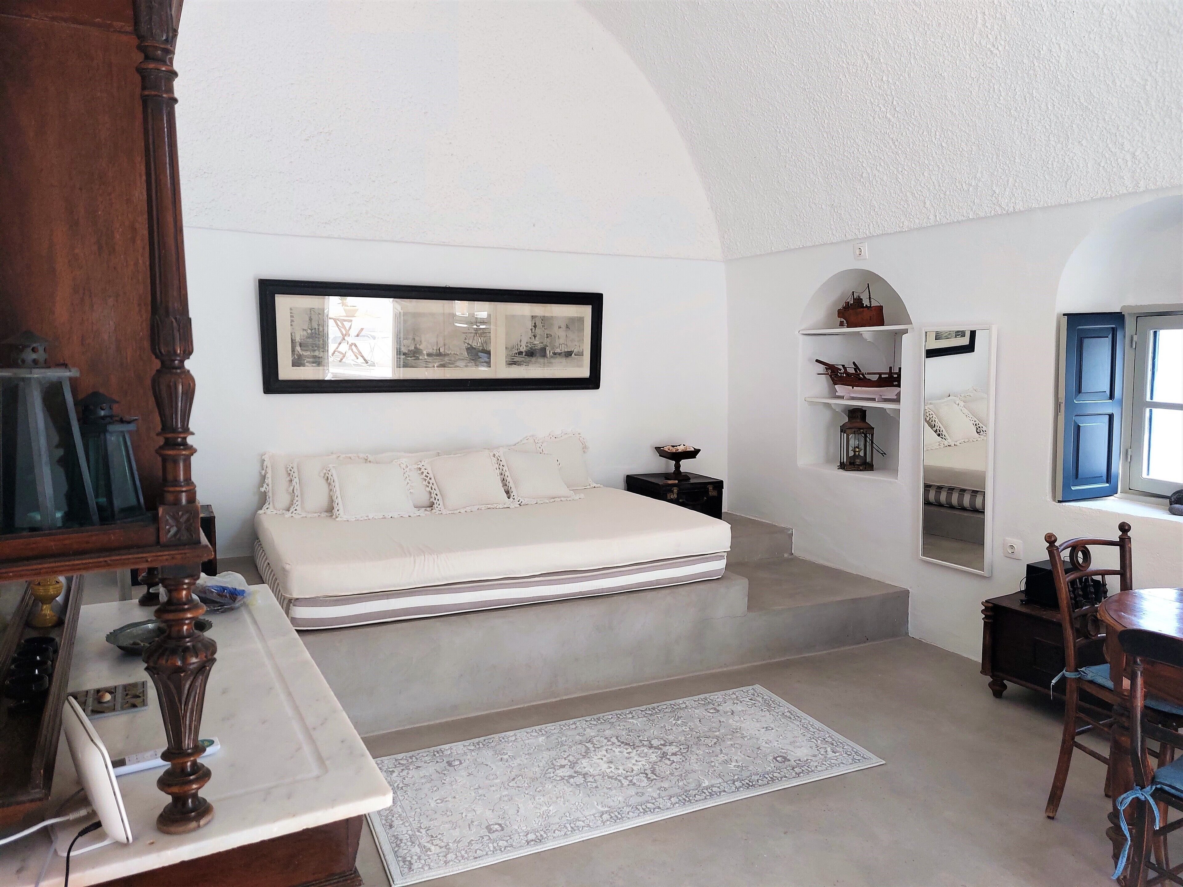 1 habitación, tabla de planchar con plancha, wifi gratis y ropa de cama 