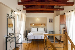 2 habitaciones, tabla de planchar con plancha, internet y ropa de cama