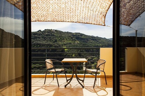 MAISONETTE/ESTATE KARES