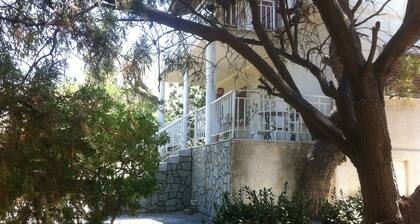 Countryhouse at East Attiki coast