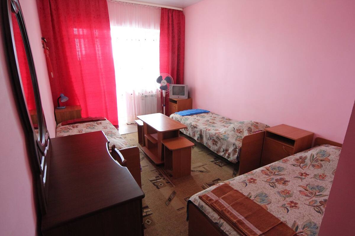 Standard-Apartment, Meerblick | Schreibtisch, laptopgeeigneter Arbeitsplatz, Verdunkelungsvorhänge