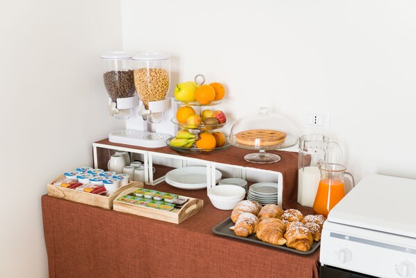 Daily buffet breakfast (EUR 5 per person) - Stabile Hospitality (Paceco)