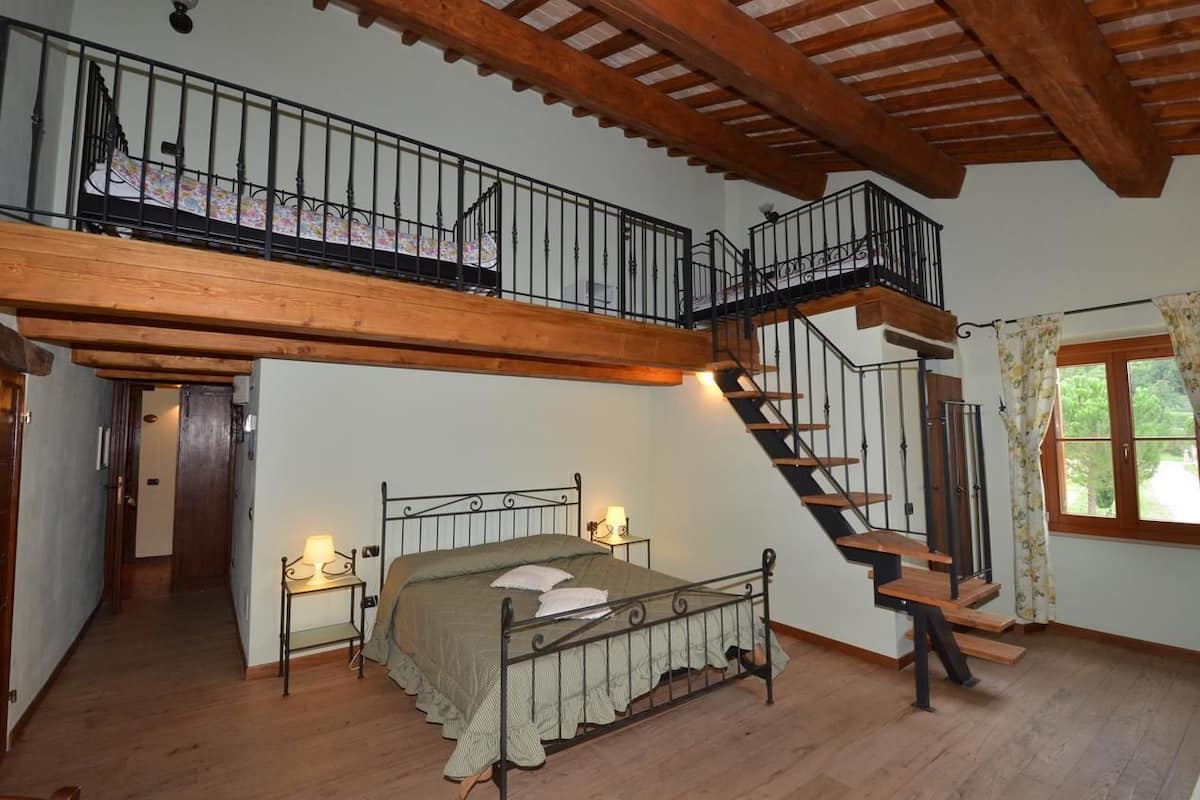 Quadruple Room | In-room safe, free WiFi, bed sheets