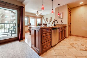 Comfort Condo, 2 Bedrooms, Kitchen (B102) | Private kitchen | Fridge, microwave, oven, stovetop - Park Place Condos by CRMR (Breckenridge)