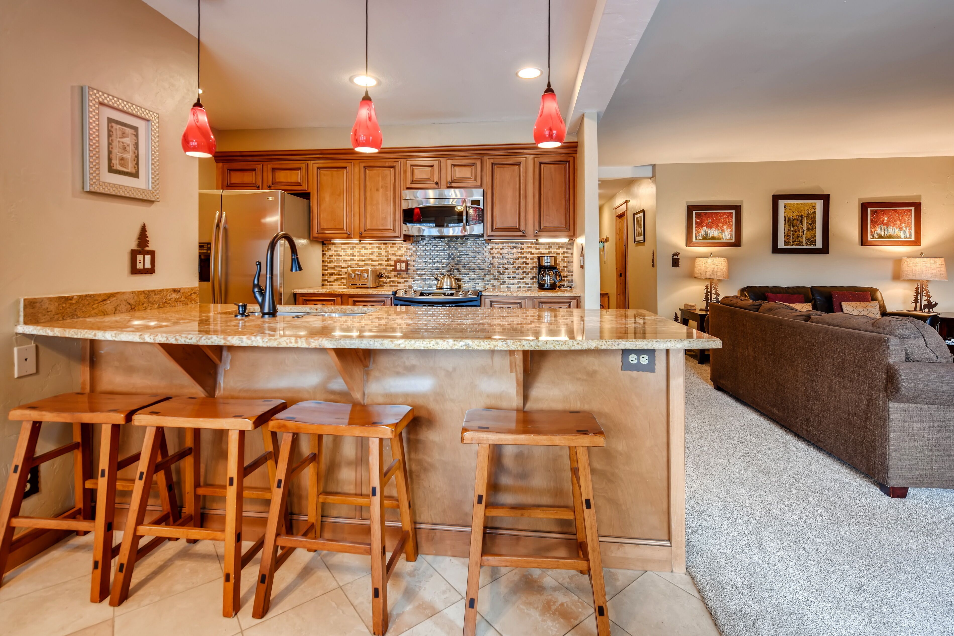 Comfort Condo, 2 Bedrooms, Kitchen (B102) | Private kitchen | Fridge, microwave, oven, stovetop