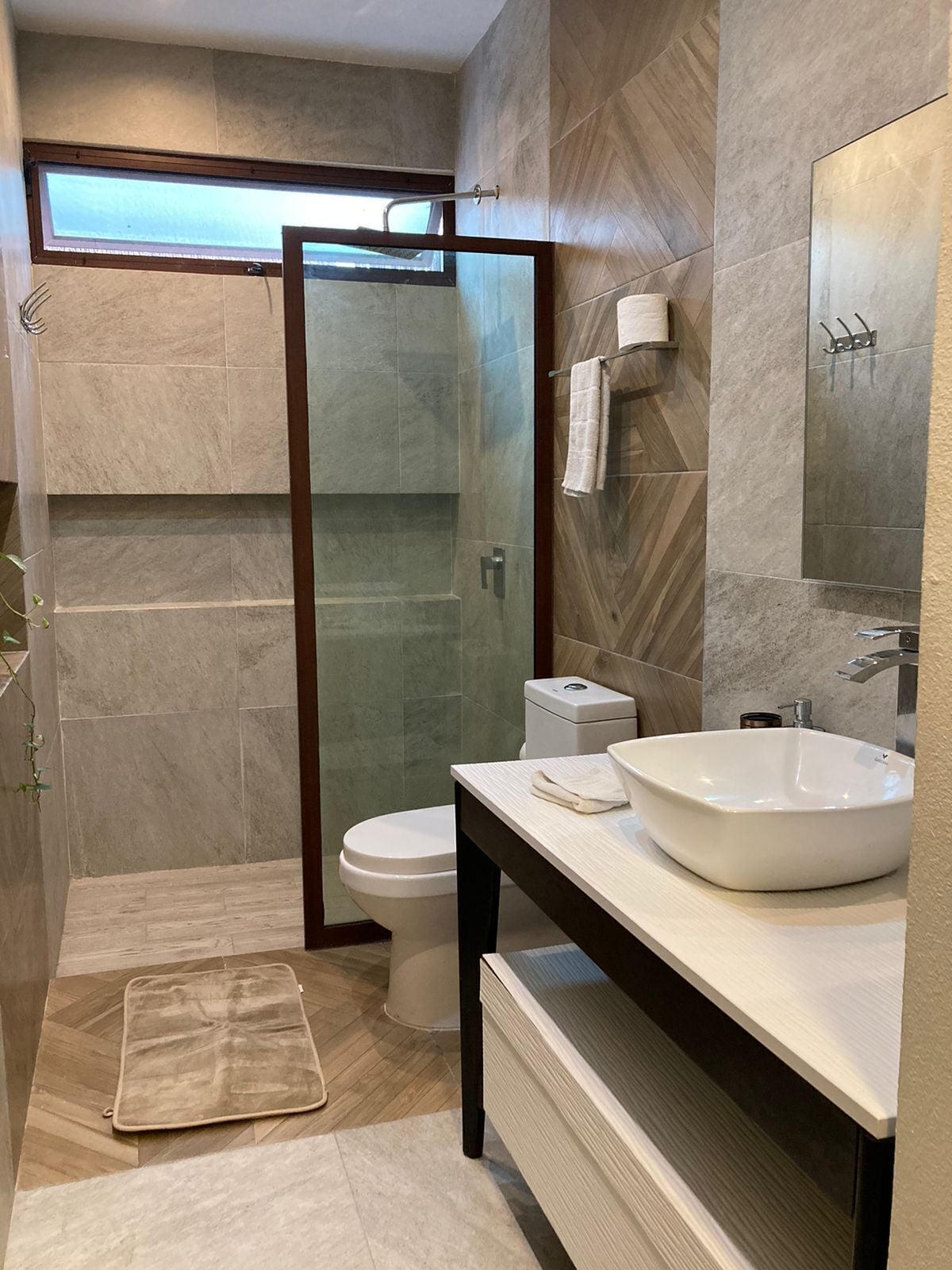 deluxe room, multiple beds | minibar, in-room safe, free cots/infant beds, travel cot