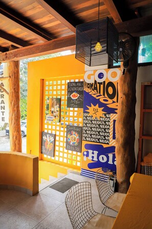 30-inch Smart TV with satellite channels, TV - Diosa del Agua Bacalar (Bacalar)