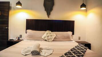 Standard Room, 1 Queen Bed | Minibar, in-room safe, free cots/infant beds, travel cot