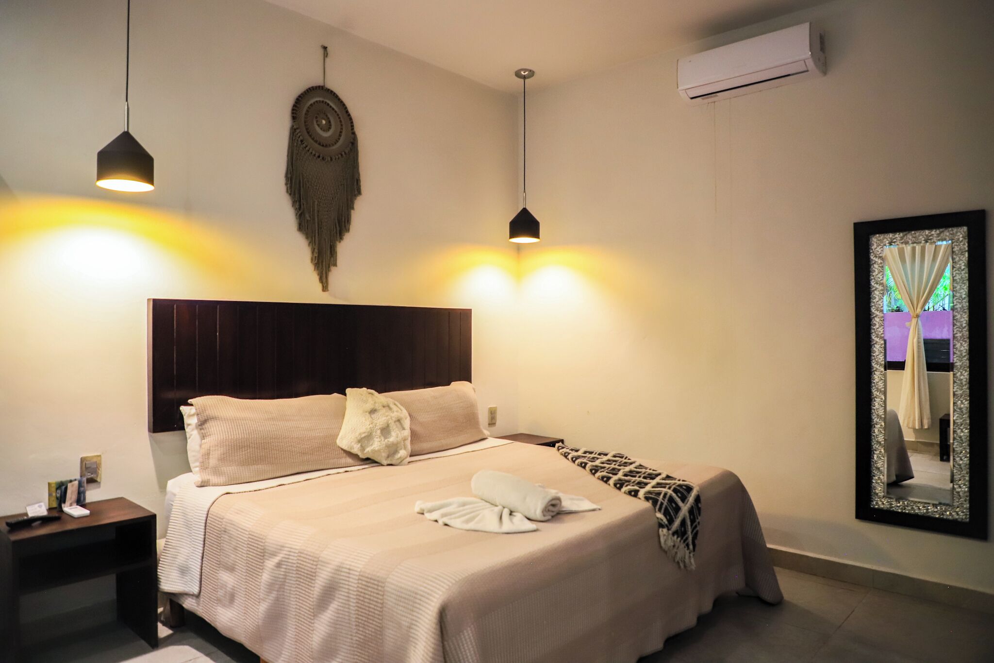 Luxury Room | Minibar, in-room safe, free cribs/infant beds, travel crib